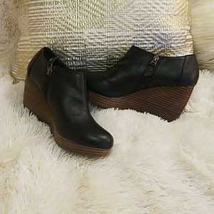 Dr scholls wedge booties